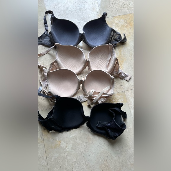 Wacoal Lot of 4 bras 32DDD or 32F - Picture 2 of 2